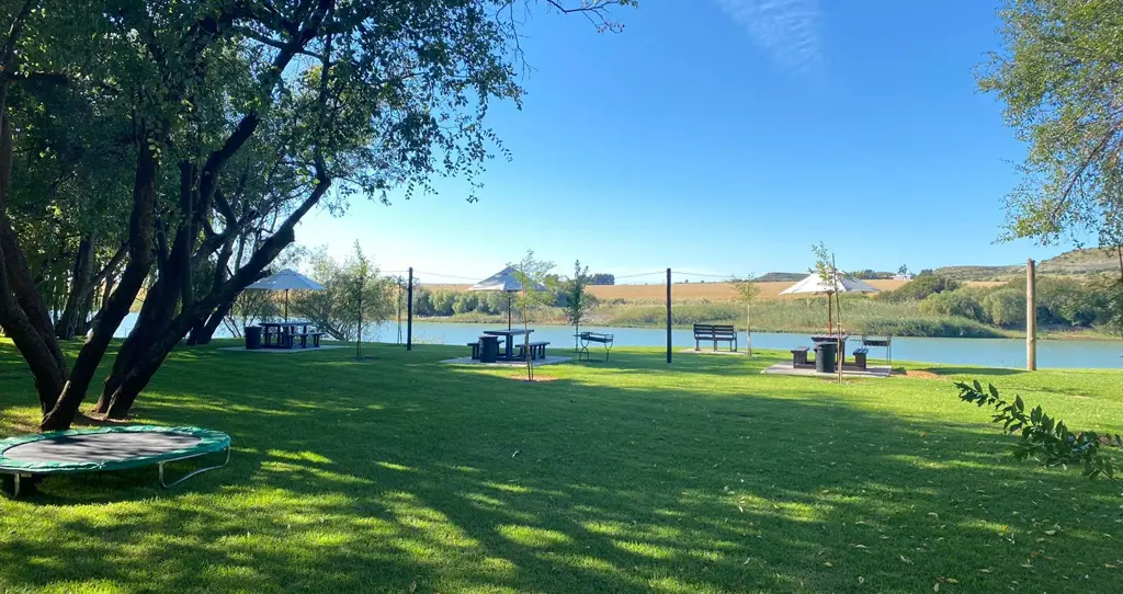 Aan-die-Oewer Caravan park